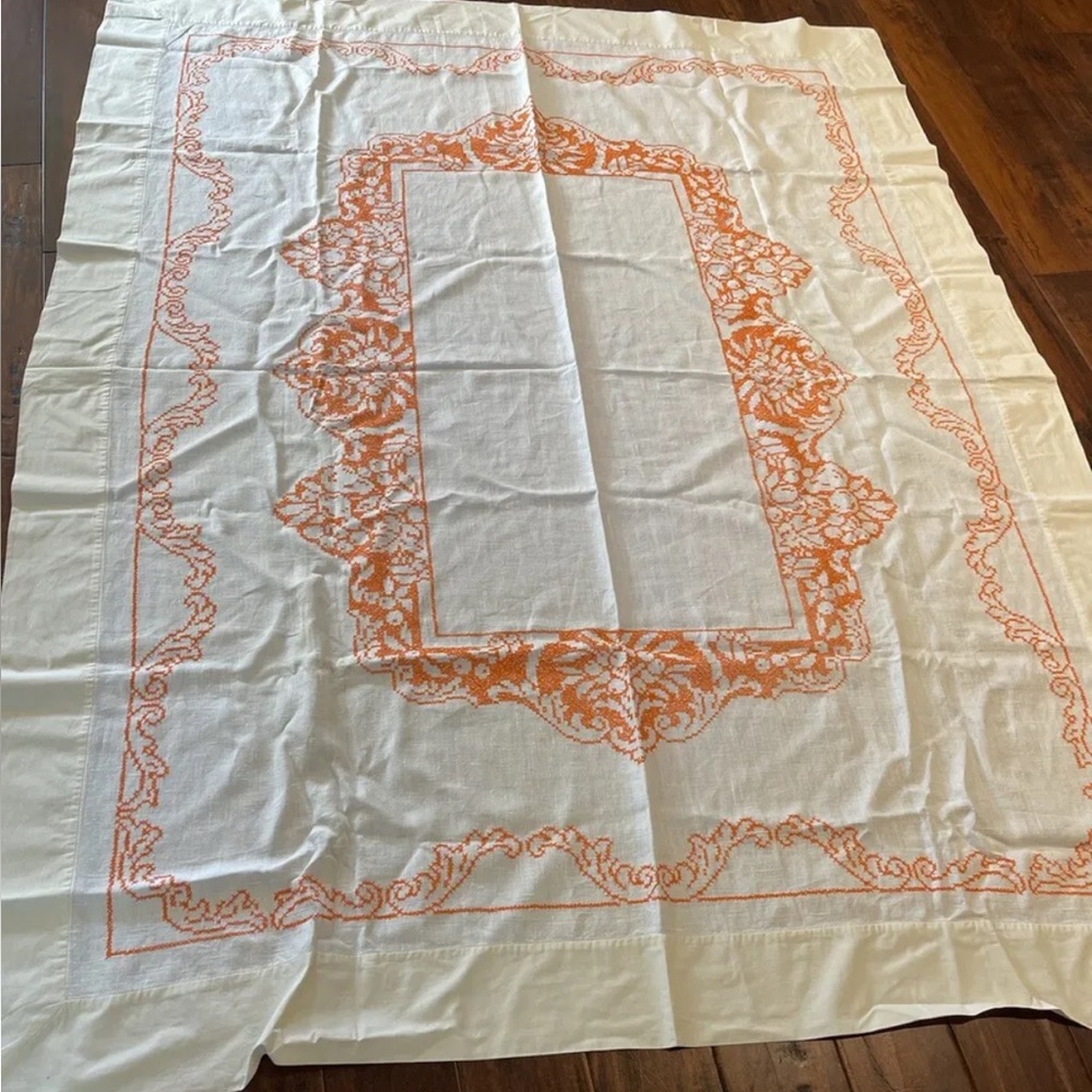 Vintage Linen tablecloth